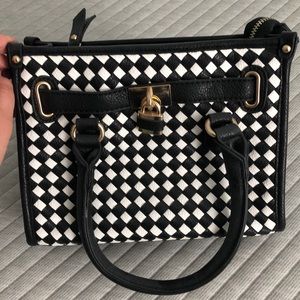 Black and white small Charming Charlie Purse
